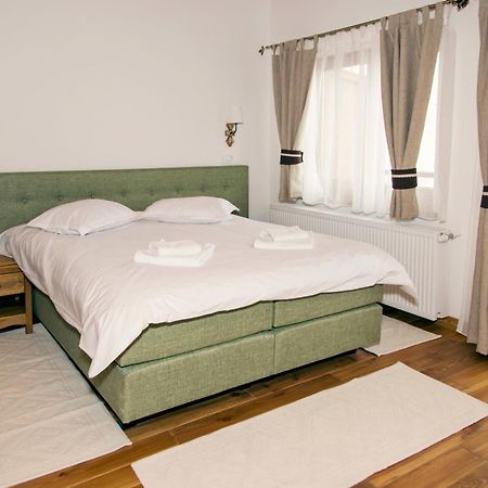 Samedru Hotel Măgura Kamer foto