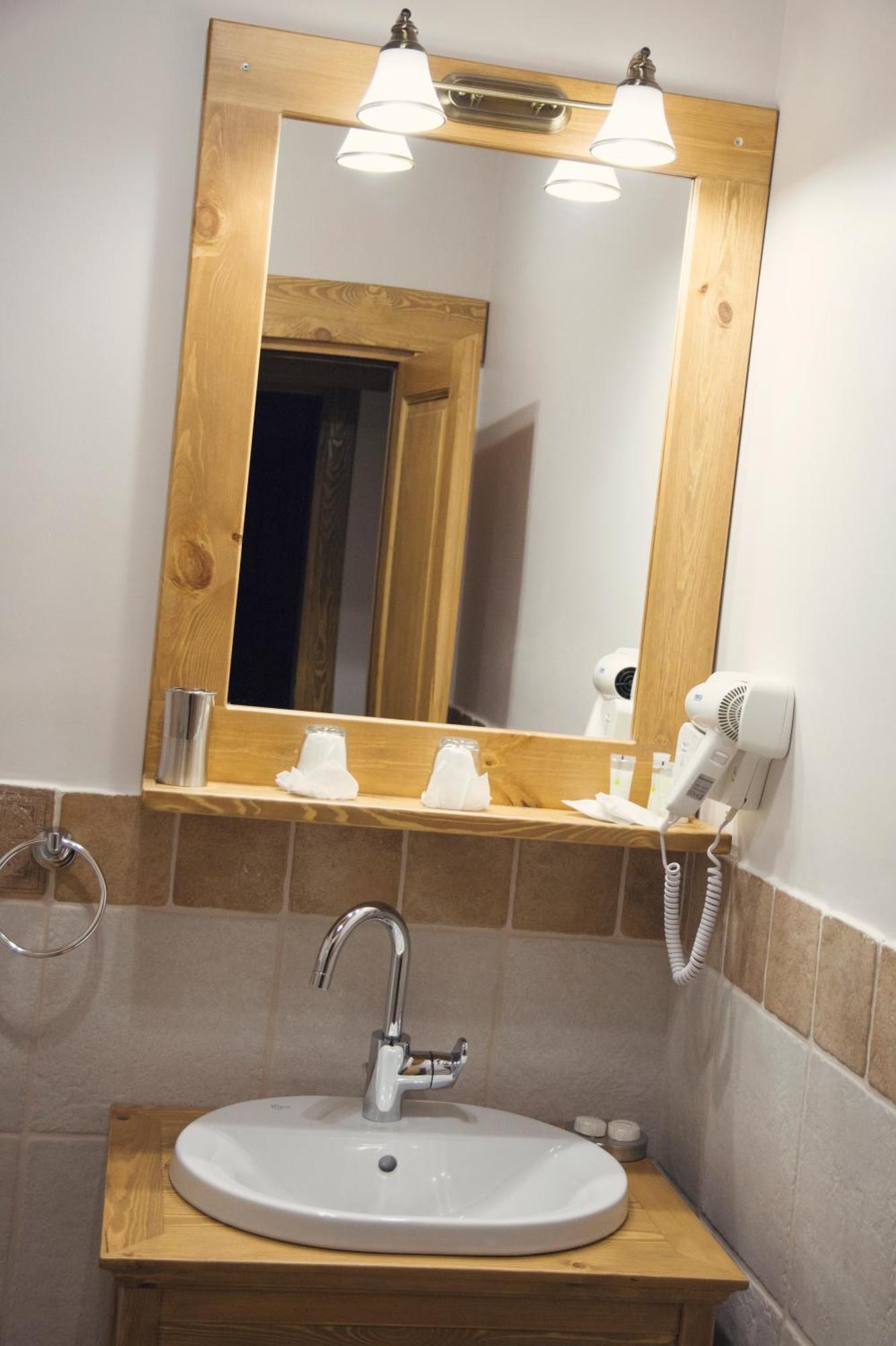 Samedru Hotel Măgura Kamer foto